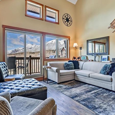 Spectacular Mountain View Corner Unit Pool Hot Tub Park Pass Canmore Exterior photo